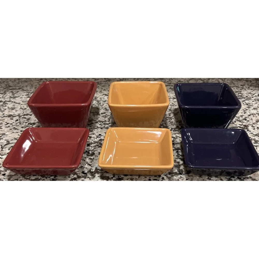 Set Of 3 Pampered Chef Simple Additions Snack Dipping Serving Bowls On Plates